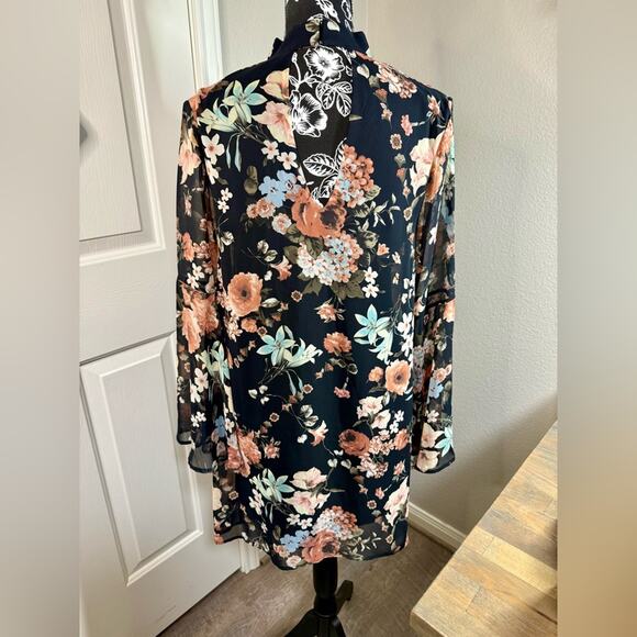 Lulu’s Floral Long Sleeve Mini Dress - Picture 5 of 9